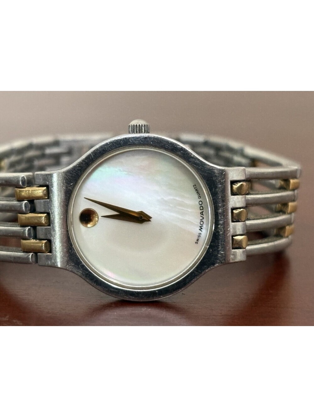 Vintage Ladies Movado Esperanza 84.25.811.1 Mother of Pearl Swiss Watch 23mm